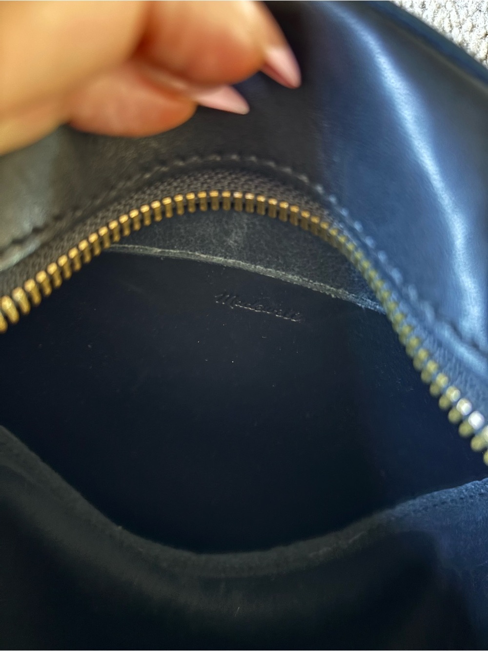 Madewell Black Round Crossbody with Gold Stud - Picture 5 of 5
